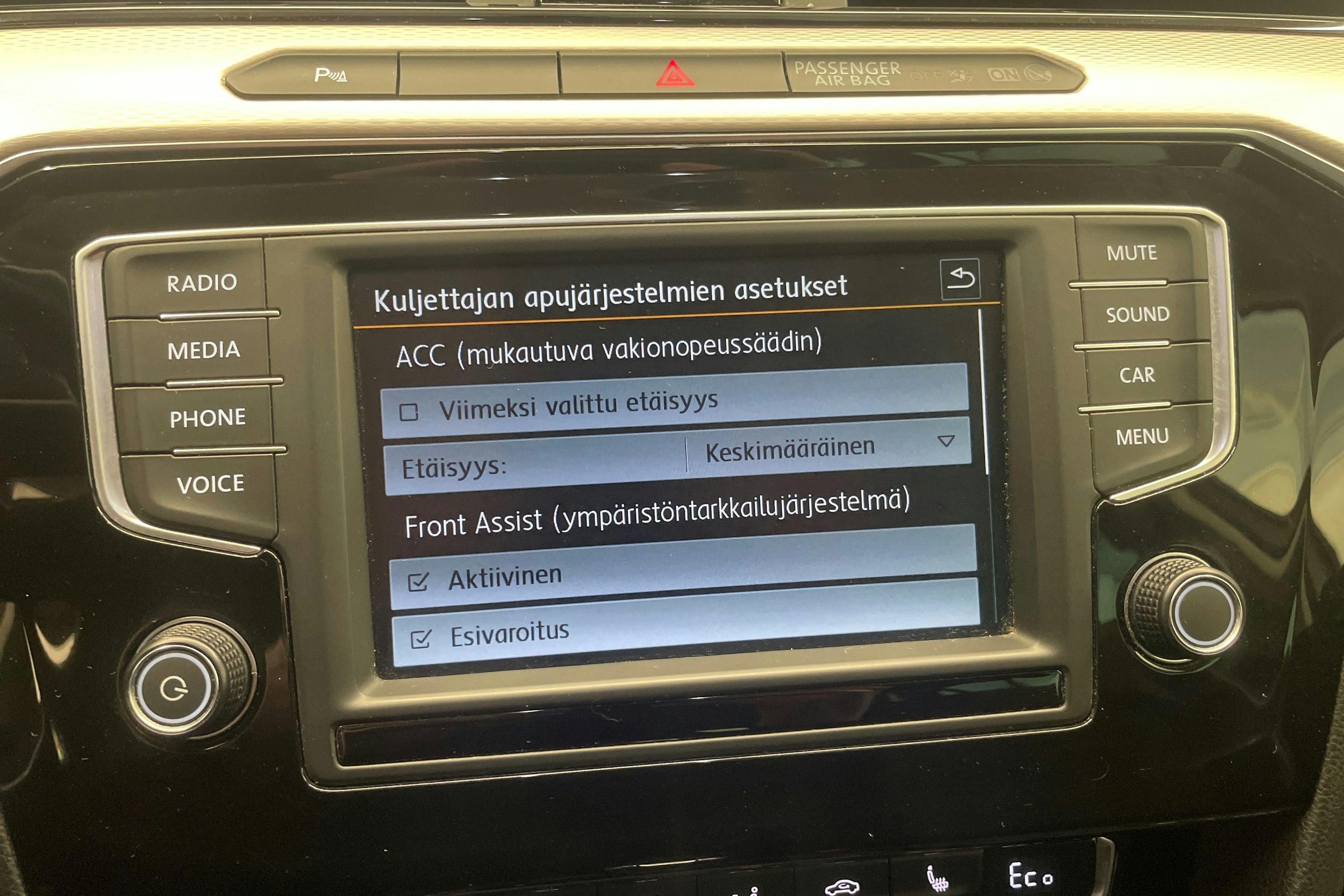 hopea Volkswagen Passat 2016 kuva 18.