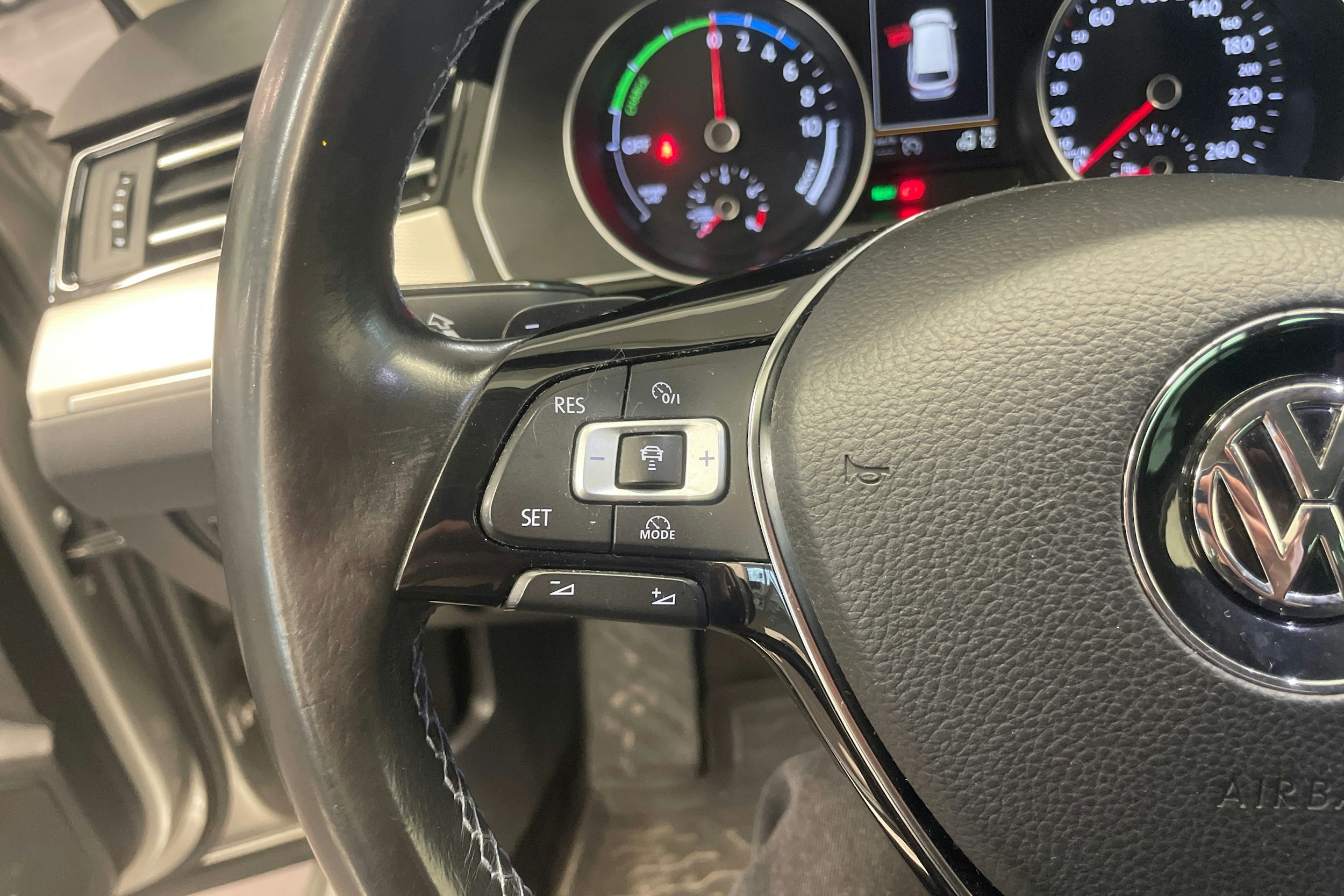 hopea Volkswagen Passat 2016 kuva 20.