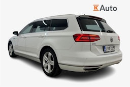 Valkoinen Volkswagen PASSAT 2016 kuva 2.