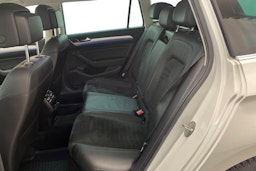 Valkoinen Volkswagen PASSAT 2016 kuva 10.