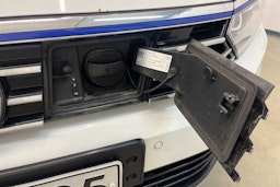 Valkoinen Volkswagen PASSAT 2016 kuva 27.