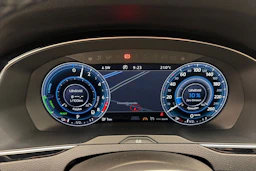 Volkswagen PASSAT 2016 kuva 18.