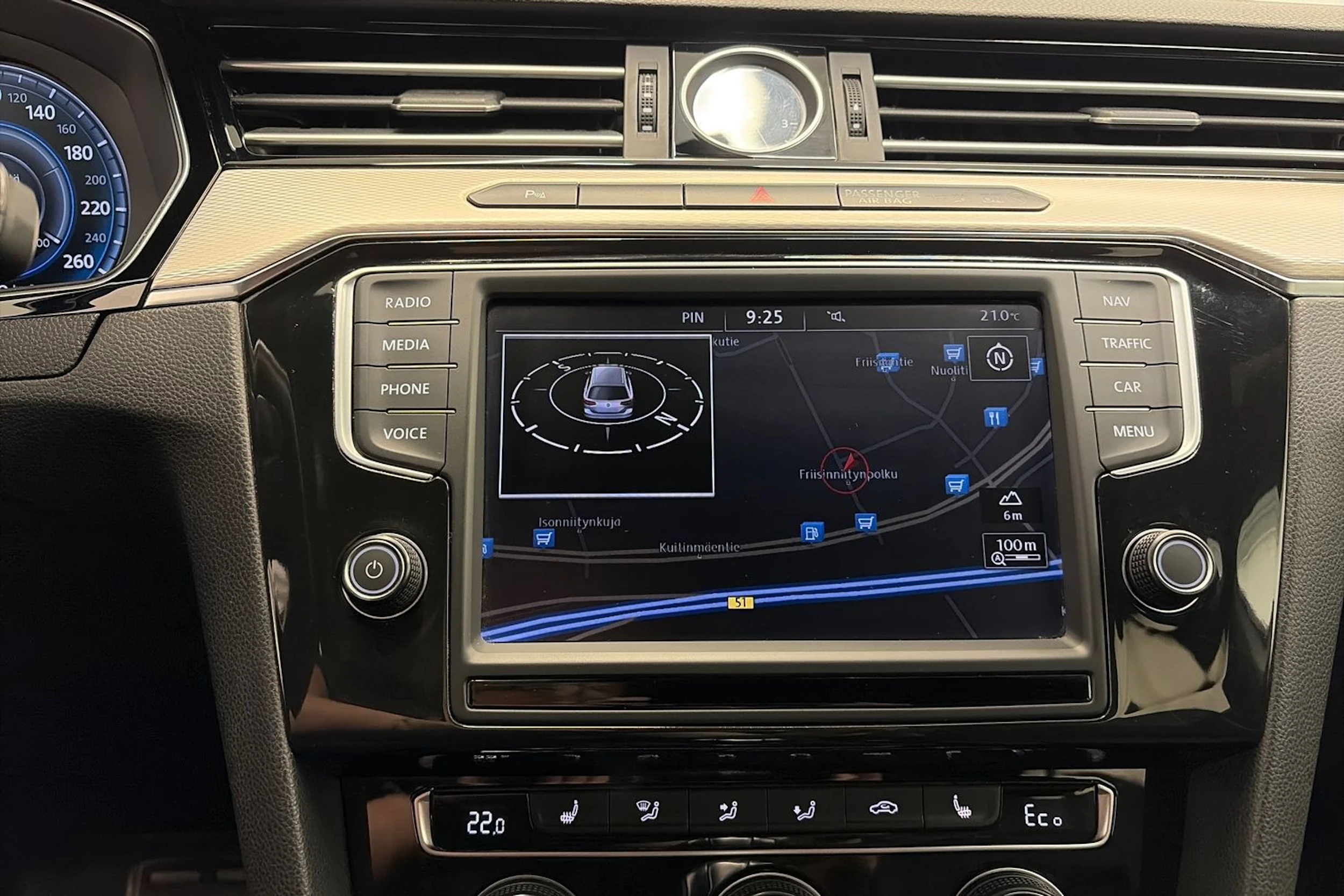 Volkswagen PASSAT 2016 kuva 21.