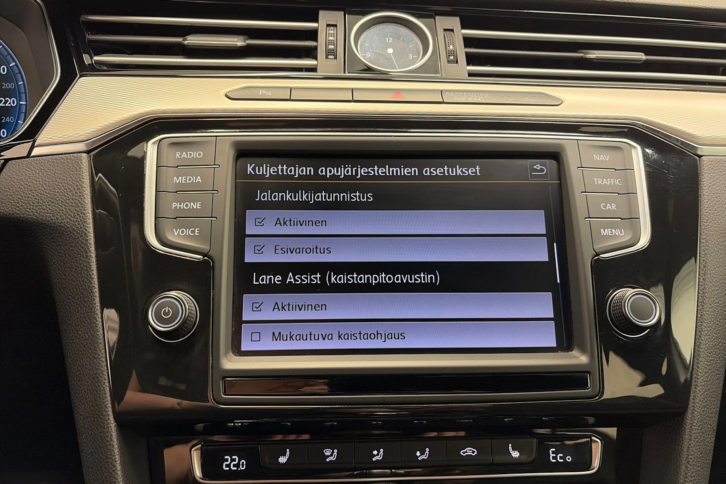 Volkswagen PASSAT 2016 kuva 26.