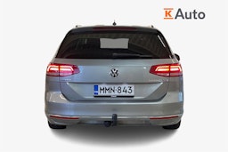 harmaa Volkswagen Passat 2016 kuva 3.