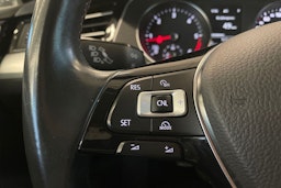 harmaa Volkswagen Passat 2016 kuva 15.