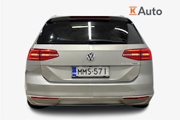 harmaa Volkswagen Passat 2016 kuva 3.