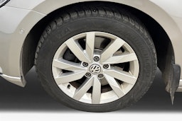 harmaa Volkswagen Passat 2016 kuva 27.