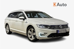 valkoinen Volkswagen Passat 2016 kuva 1.