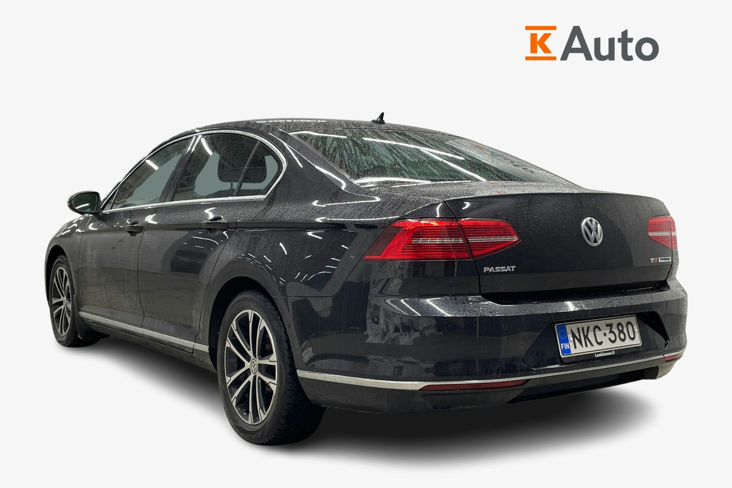 musta Volkswagen Passat 2016 kuva 2.