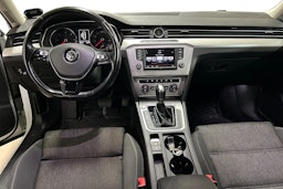 valkoinen Volkswagen Passat 2016 kuva 9.