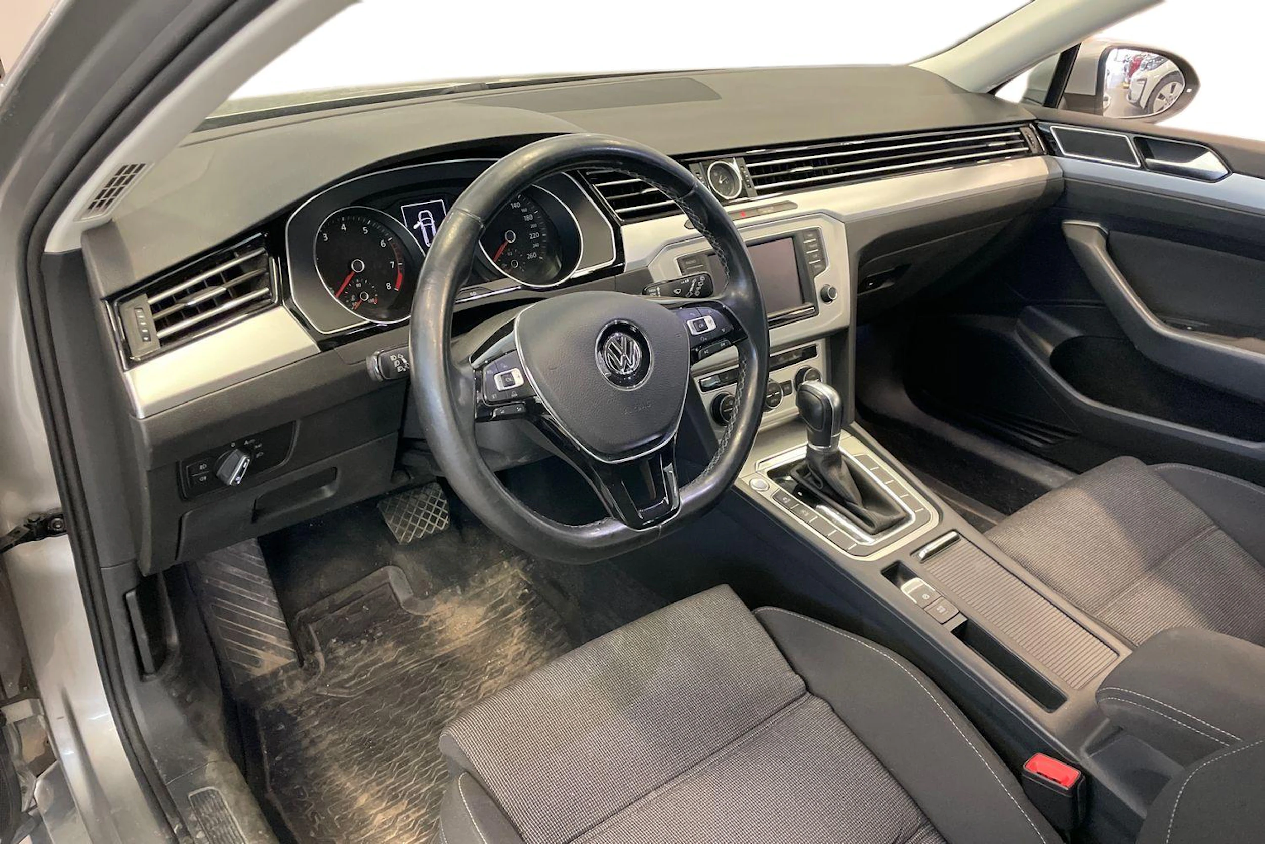 Harmaa Volkswagen PASSAT 2016 kuva 3.