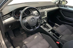 Harmaa Volkswagen PASSAT 2016 kuva 8.