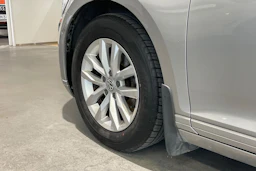 Harmaa Volkswagen PASSAT 2016 kuva 13.