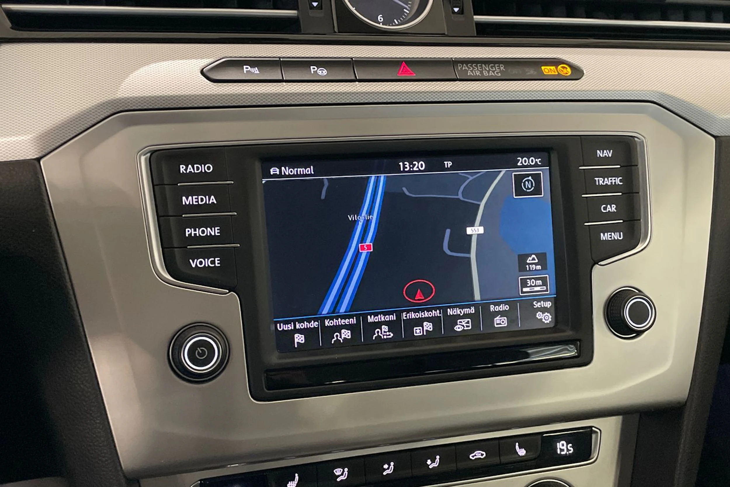Harmaa Volkswagen PASSAT 2016 kuva 20.