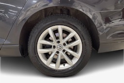 Musta Volkswagen PASSAT 2016 kuva 11.