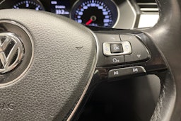 Musta Volkswagen PASSAT 2016 kuva 25.