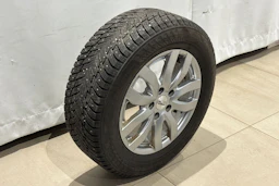 met. keltainen Volkswagen Passat 2016 kuva 11.