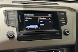 met. keltainen Volkswagen Passat 2016 kuva 21.
