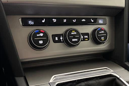 met. keltainen Volkswagen Passat 2016 kuva 23.