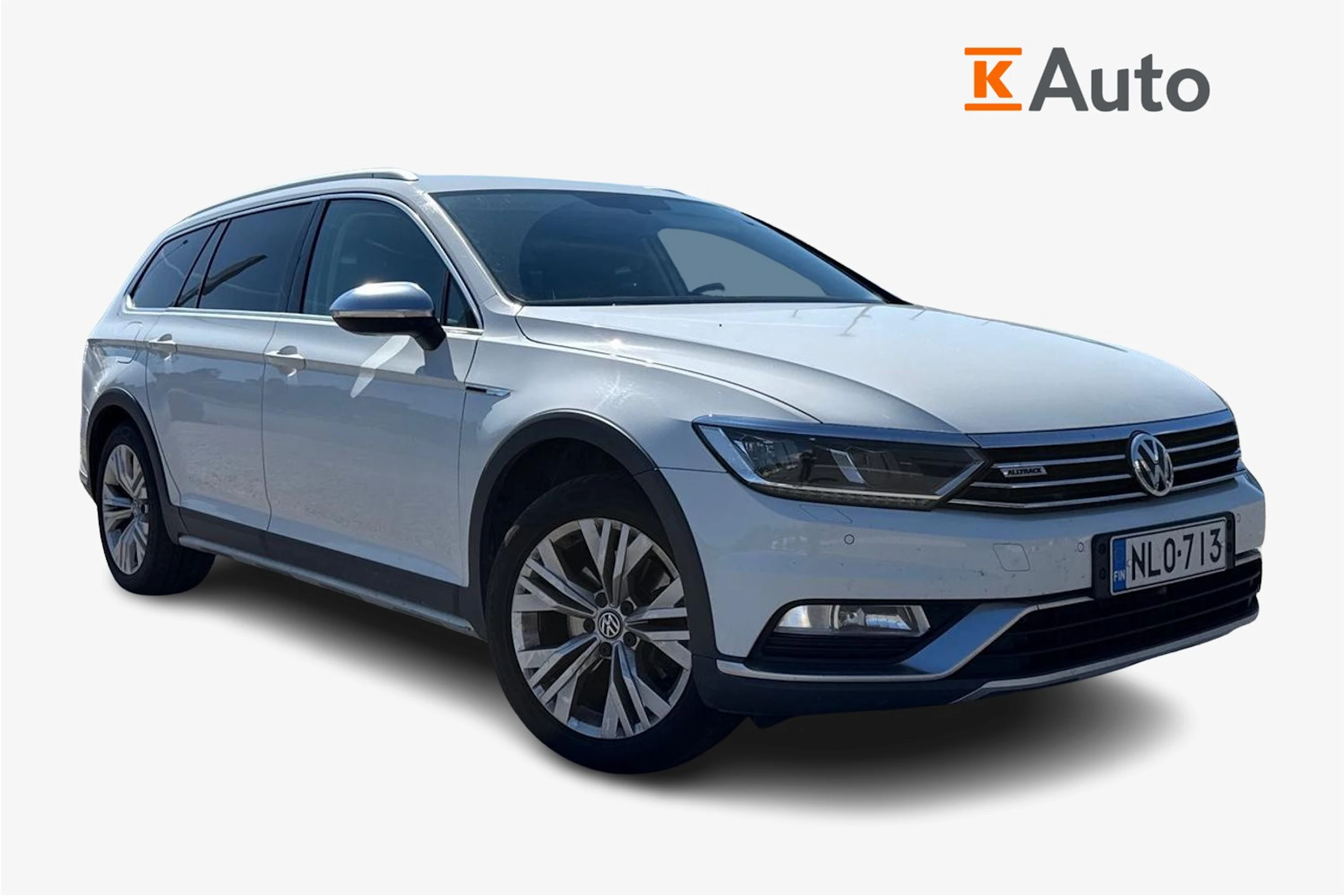 valkoinen Volkswagen Passat 2016 kuva 1.