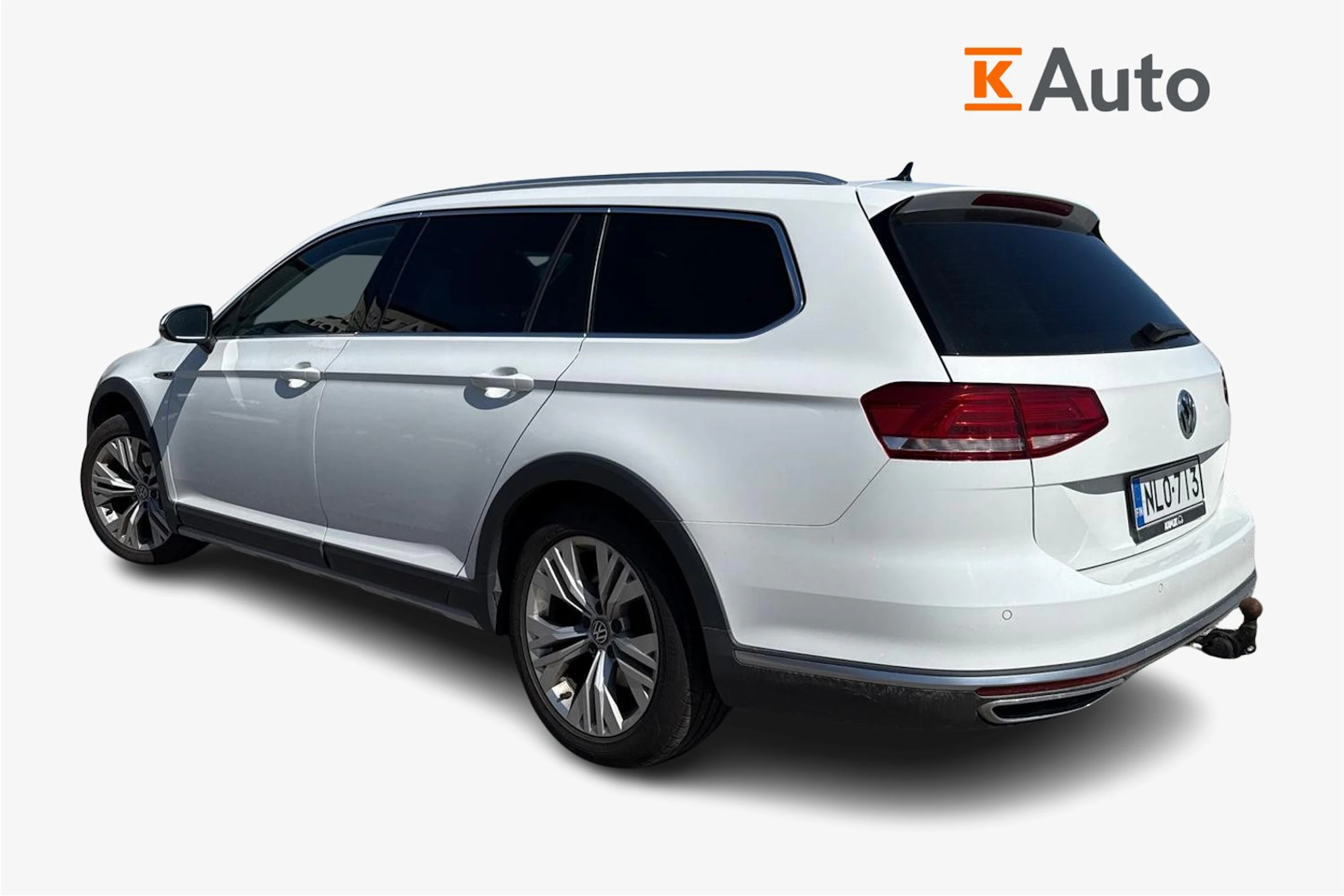 valkoinen Volkswagen Passat 2016 kuva 2.