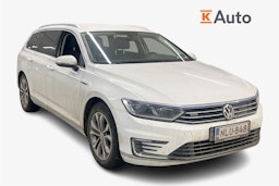 valkoinen Volkswagen Passat 2016 kuva 1.