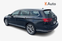 musta Volkswagen Passat 2016 kuva 2.