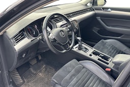 musta Volkswagen Passat 2016 kuva 3.