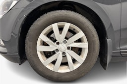 harmaa Volkswagen Passat 2016 kuva 11.