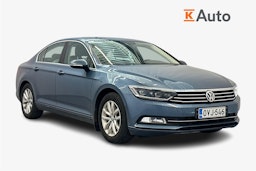 sininen Volkswagen Passat 2016 kuva 1.