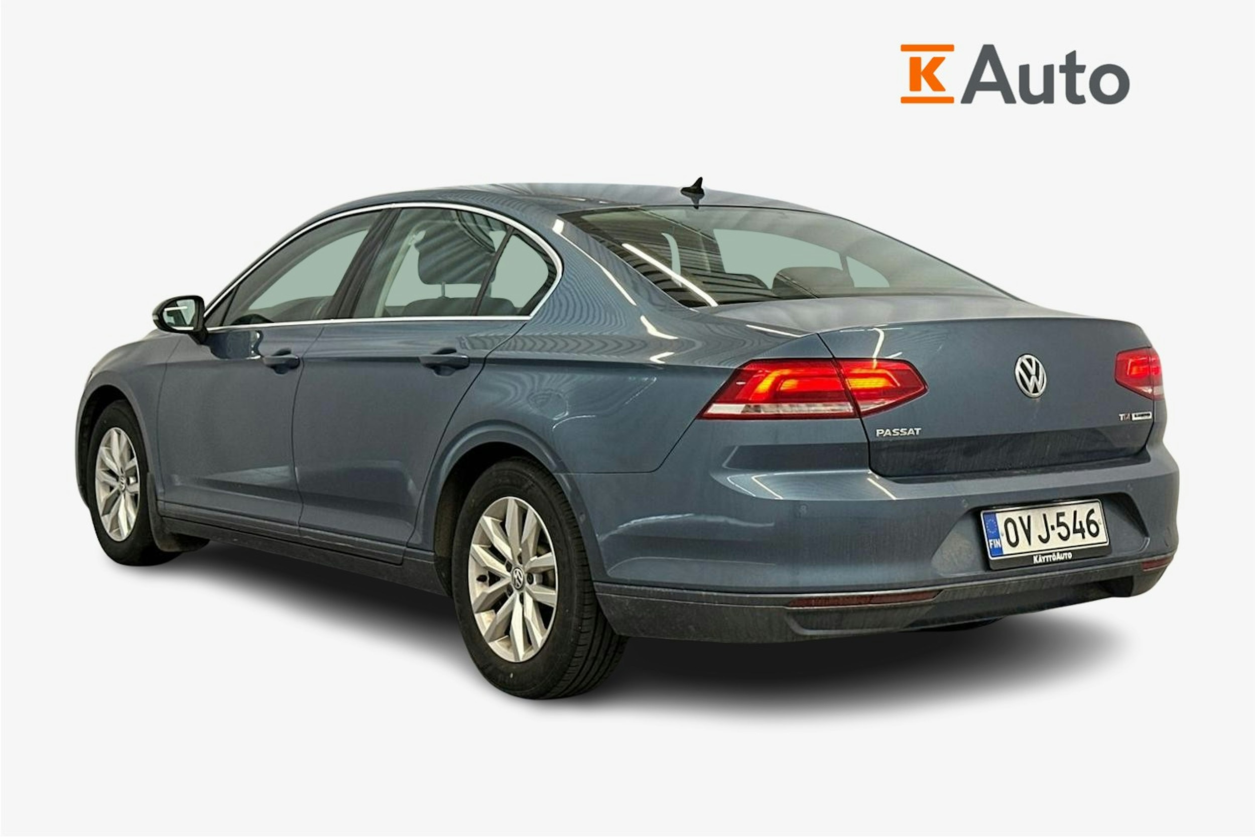 sininen Volkswagen Passat 2016 kuva 2.
