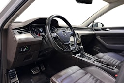 valkoinen Volkswagen Passat 2016 kuva 7.