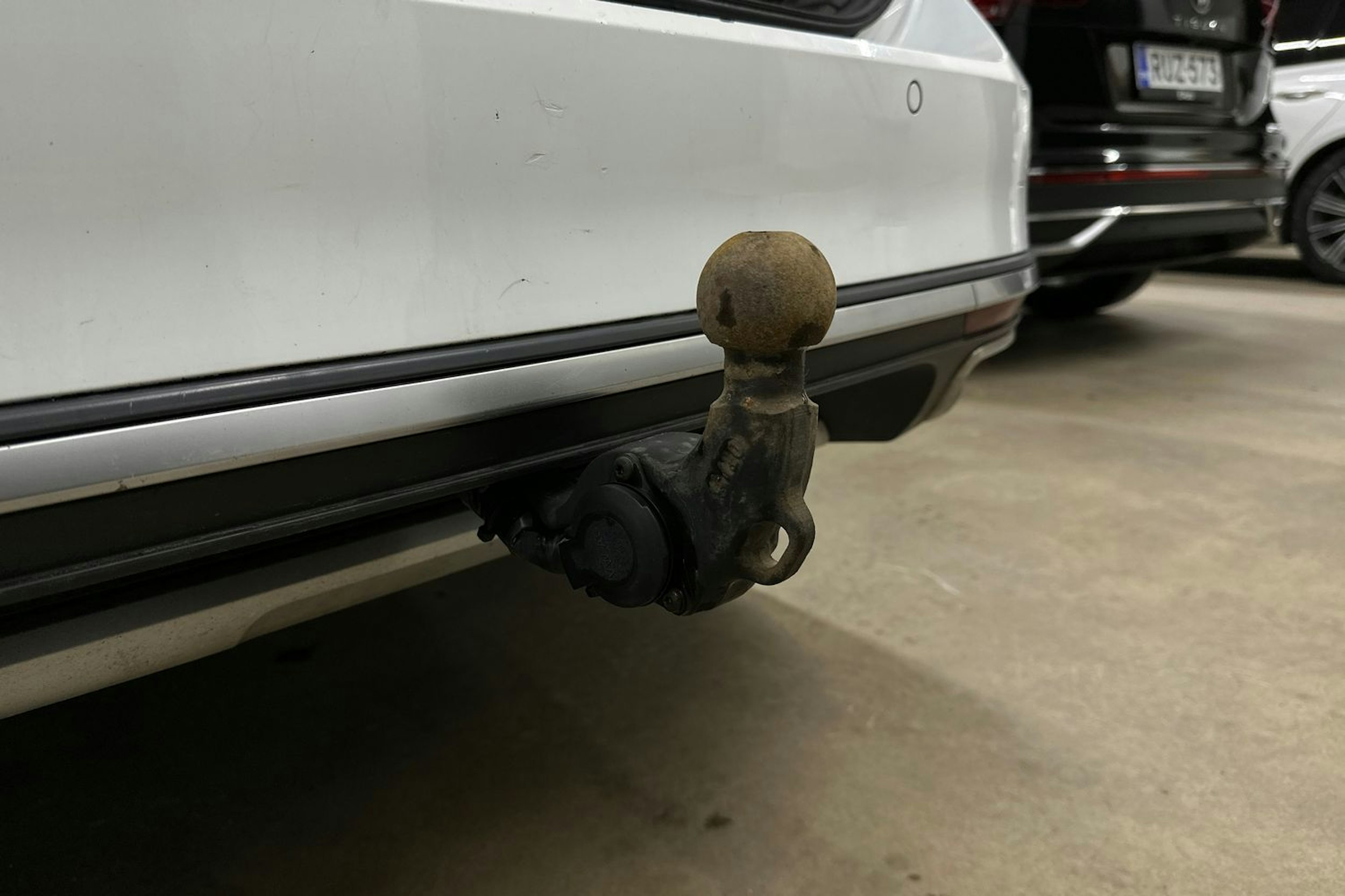 valkoinen Volkswagen Passat 2016 kuva 35.