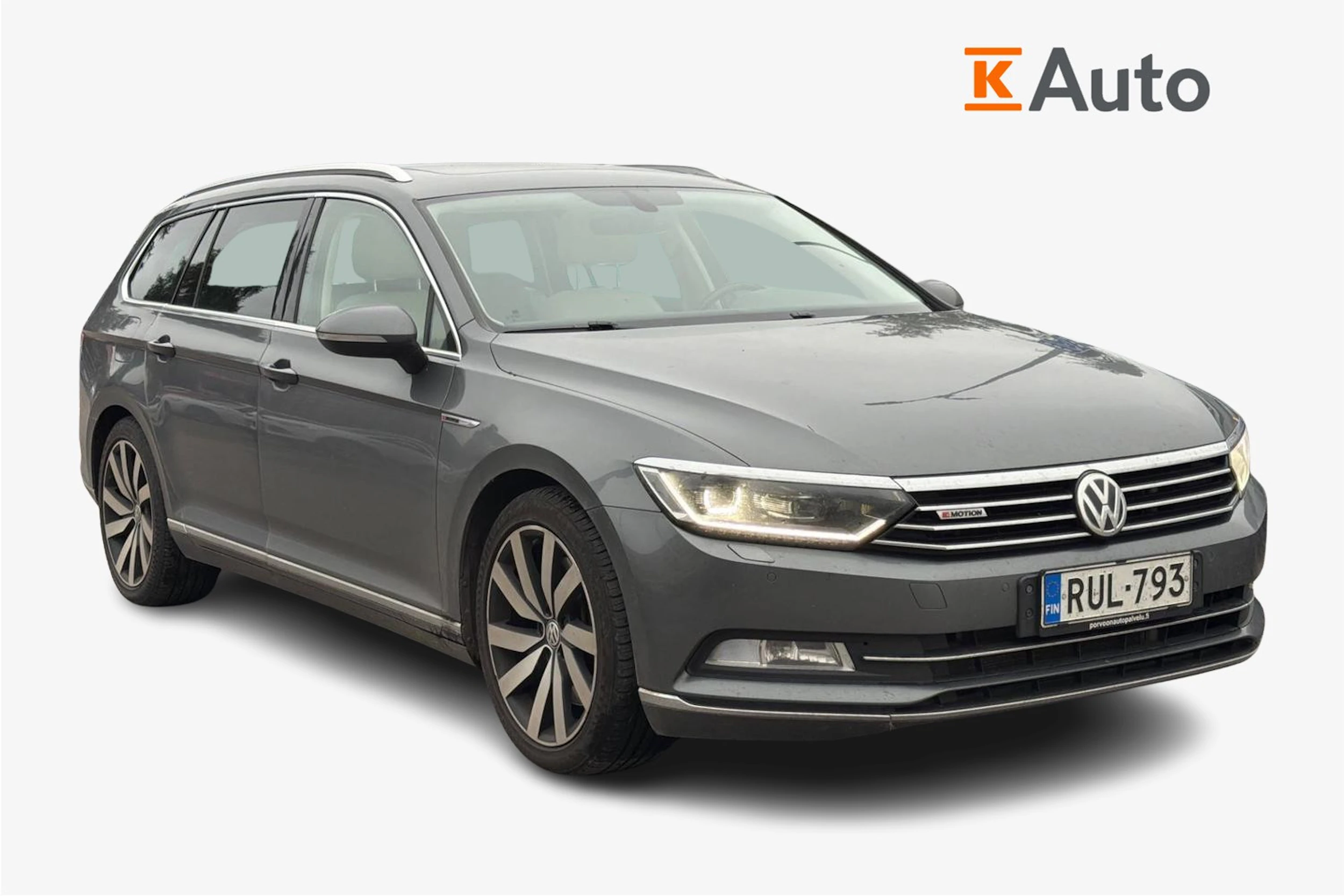 harmaa Volkswagen Passat 2016 kuva 1.