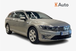 harmaa Volkswagen Passat 2016 kuva 1.