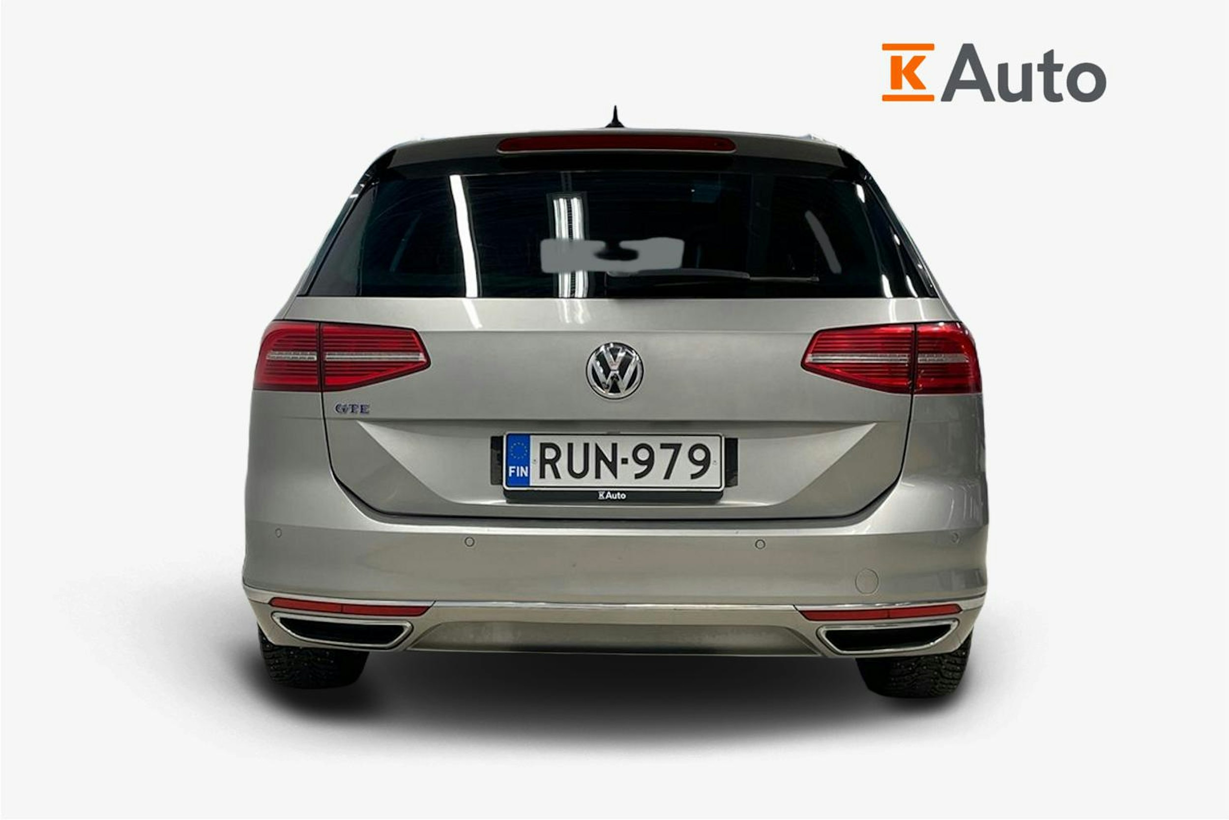 harmaa Volkswagen Passat 2016 kuva 3.