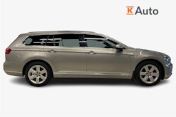 harmaa Volkswagen Passat 2016 kuva 6.