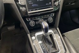 harmaa Volkswagen Passat 2016 kuva 17.