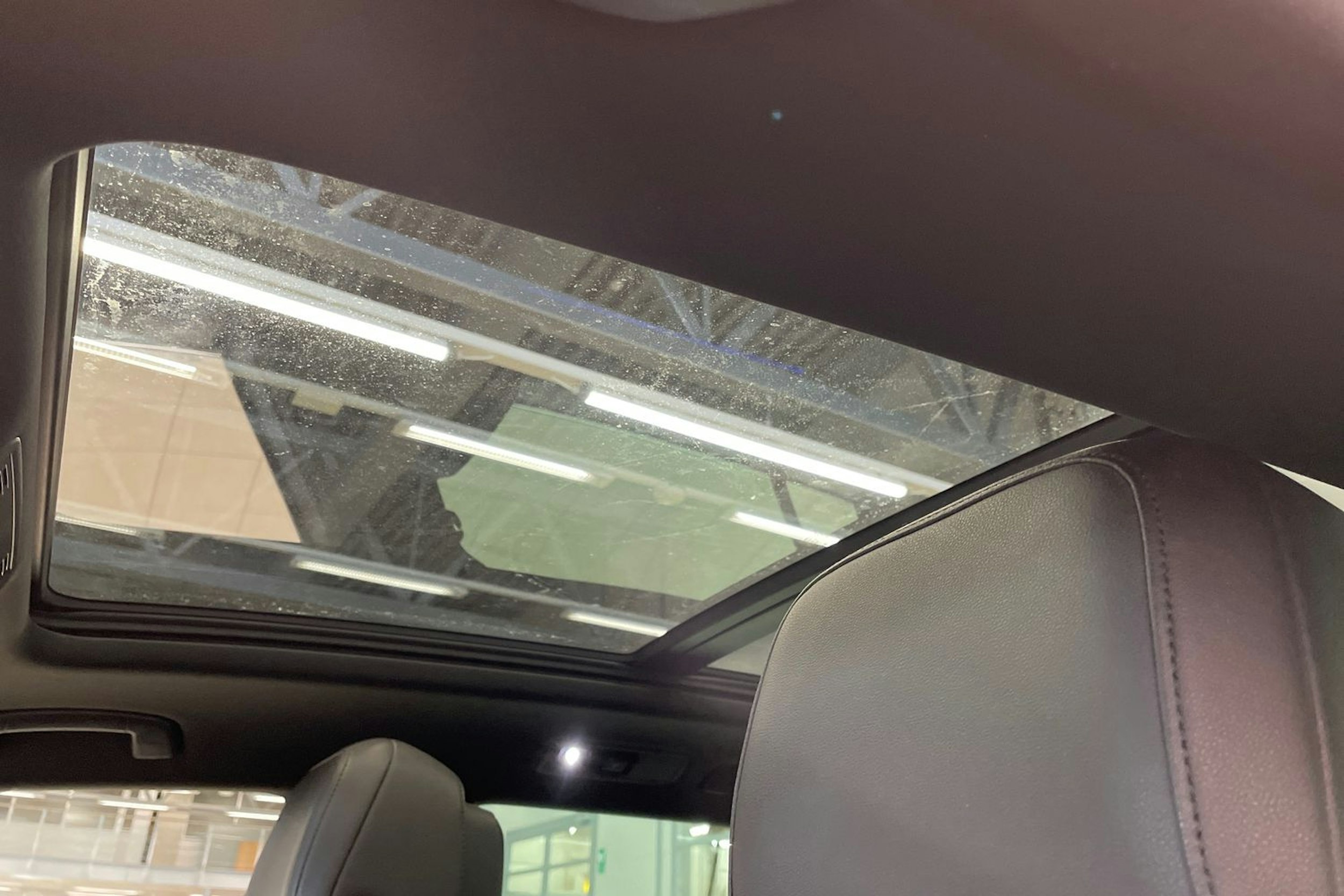 harmaa Volkswagen Passat 2016 kuva 20.