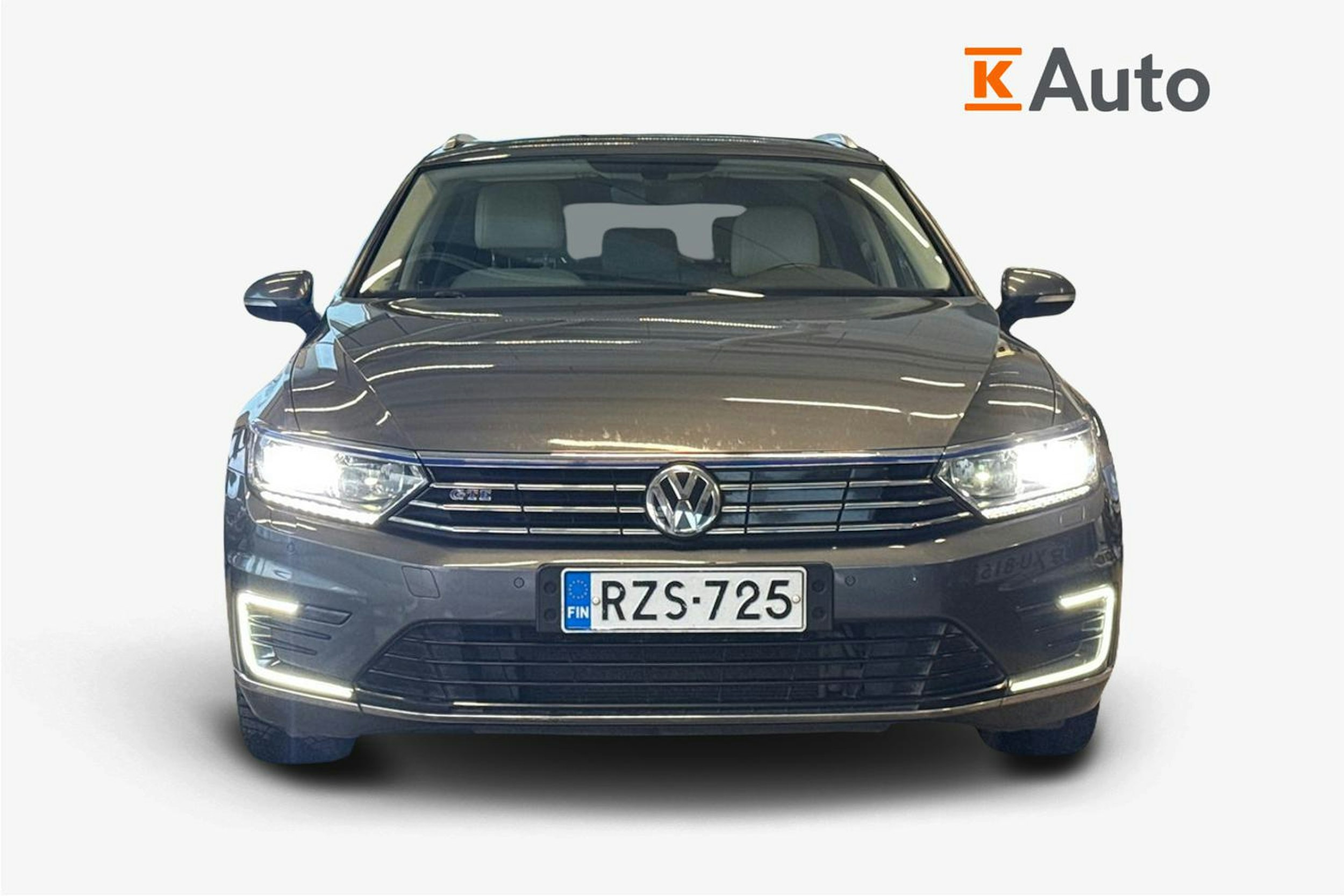 harmaa Volkswagen Passat 2017 kuva 5.