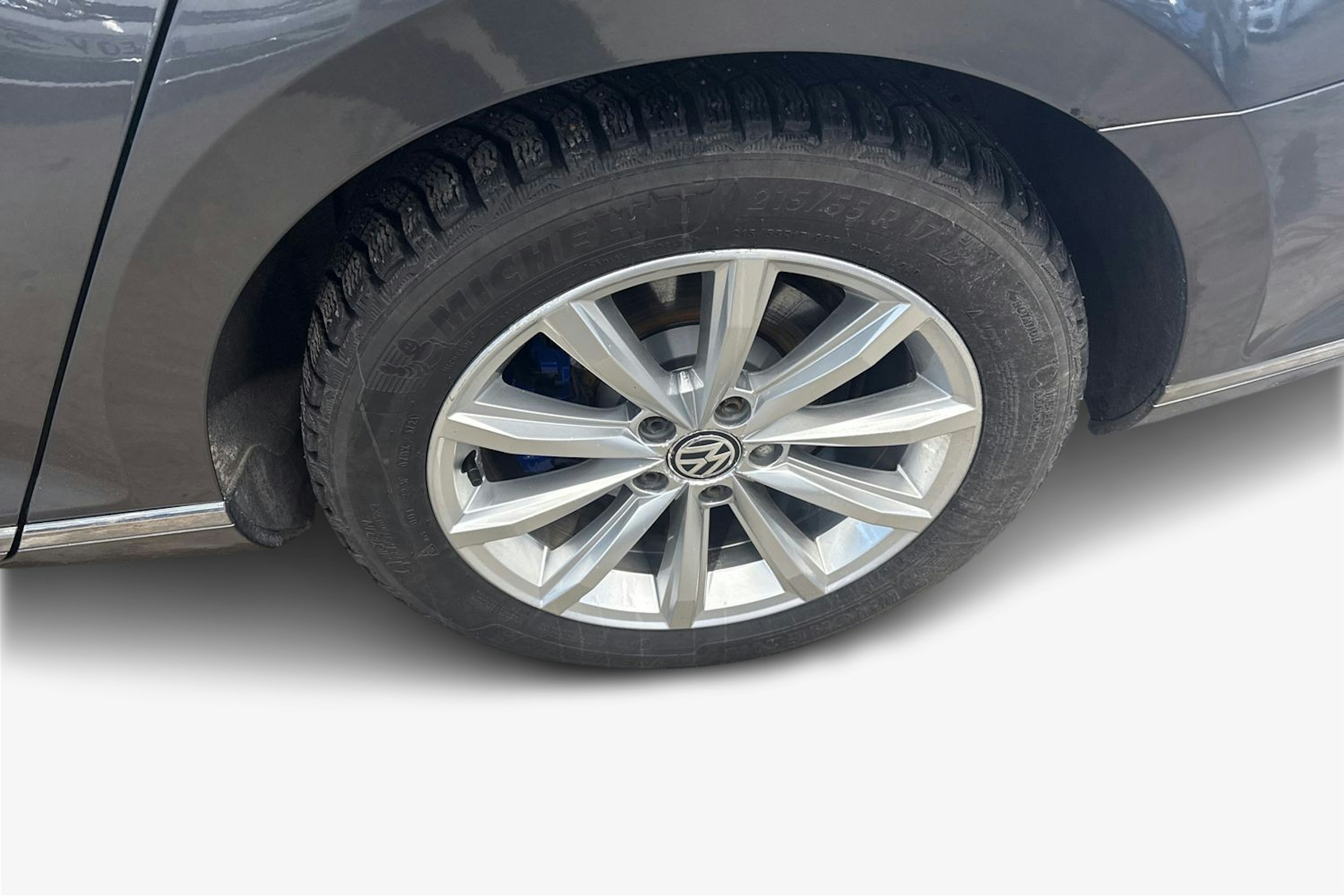 harmaa Volkswagen Passat 2017 kuva 11.