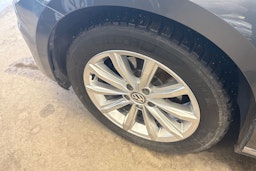 harmaa Volkswagen Passat 2017 kuva 13.