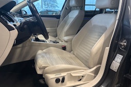 harmaa Volkswagen Passat 2017 kuva 27.