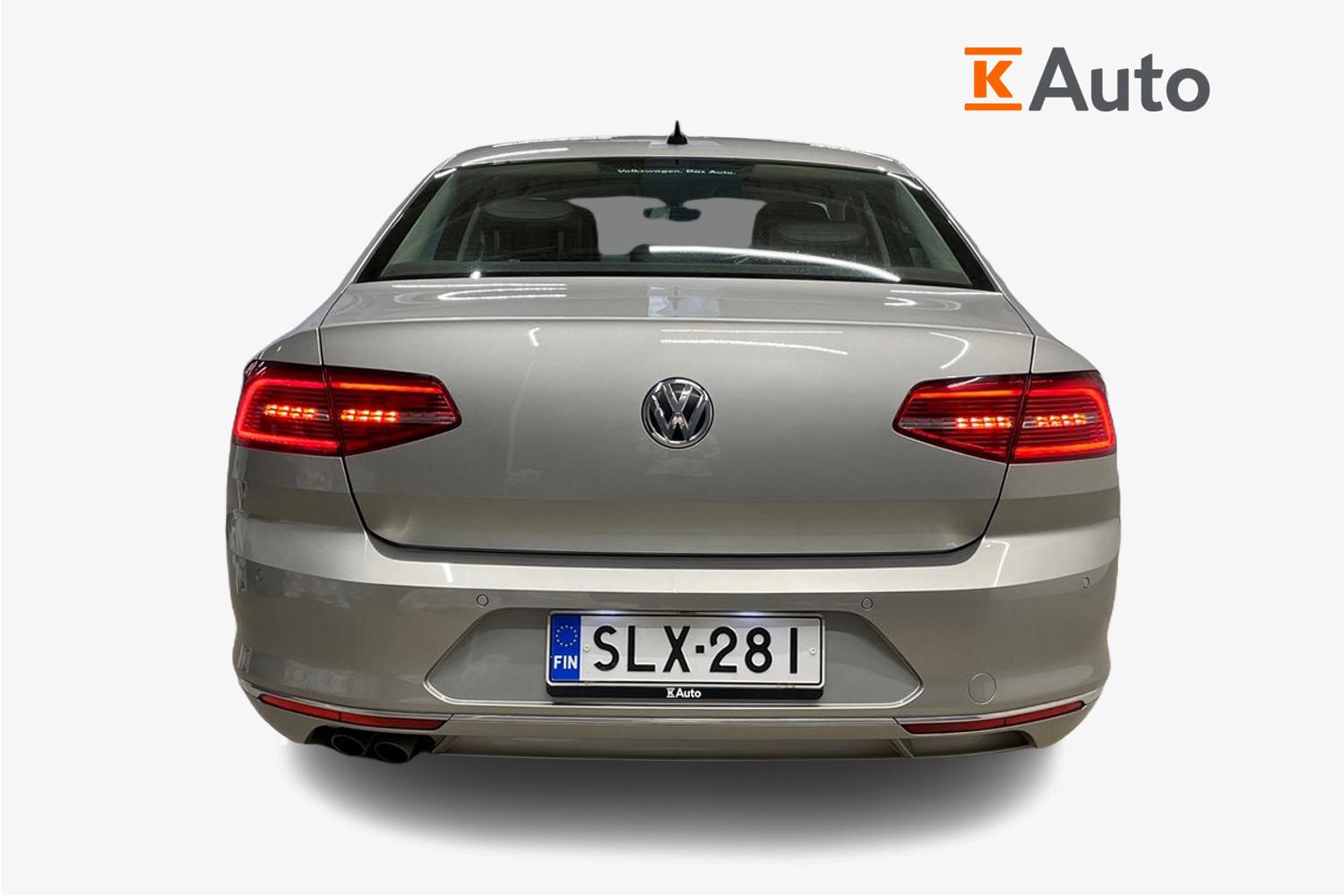 Volkswagen Passat 2016, photo 3/26