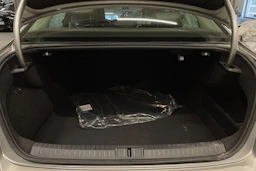 harmaa Volkswagen Passat 2016 kuva 12.