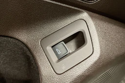 harmaa Volkswagen Passat 2016 kuva 21.
