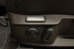 harmaa Volkswagen Passat 2016 kuva 22.
