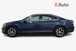sininen Volkswagen Passat 2016 kuva 6.