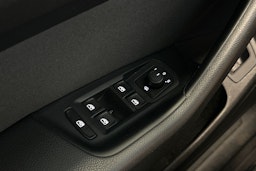sininen Volkswagen Passat 2016 kuva 17.